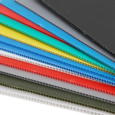 La plastica ondula lo spessore vuoto dello strato 2mm-12mm del polipropilene vuoto del bordo dei pp