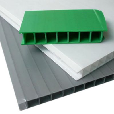 La plastica ondula lo spessore vuoto dello strato 2mm-12mm del polipropilene vuoto del bordo dei pp