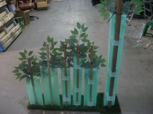 Protettori di plastica dell'albero di Bunnings 5mm Coroplast delle guardie dell'albero di Corflute del triangolo