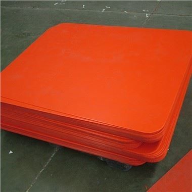 Lo strato di plastica ondulato riempie i divisori 1200 x 1000mm della bottiglia del pallet dei pp Coroplast