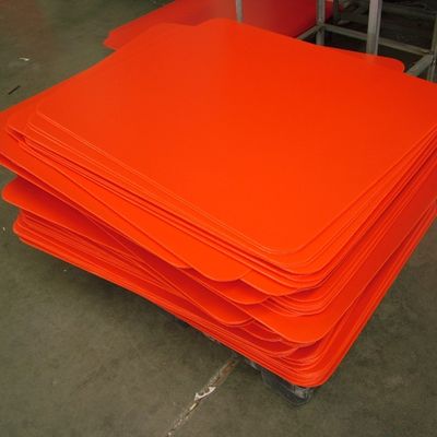 Lo strato di plastica ondulato riempie i divisori 1200 x 1000mm della bottiglia del pallet dei pp Coroplast