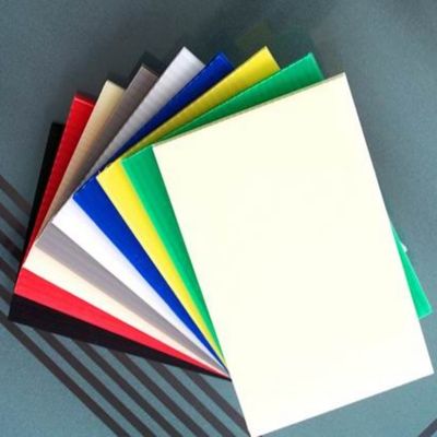 12x24 Correx riveste 6mm ha ondulato la larghezza di plastica degli strati 2500mm