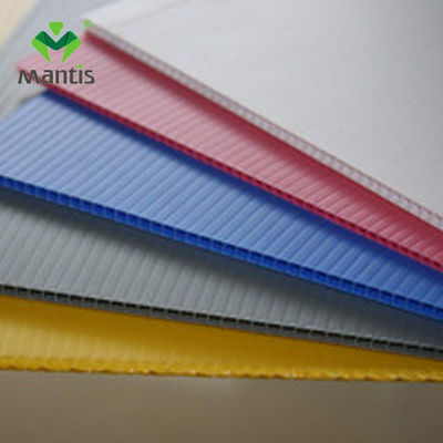 Il colore pp scava lo spazio in bianco Coroplast di spessore dello strato 1.6mm-12mm riveste