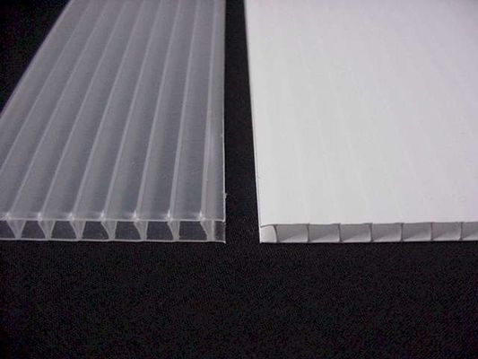 Coroplast colorato antistatico riveste 4mm che gli strati di plastica ondulati impermeabilizzano
