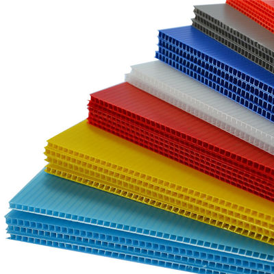 I pp che Coroplast nero riveste 4x8 6mm hanno ondulato gli strati di plastica